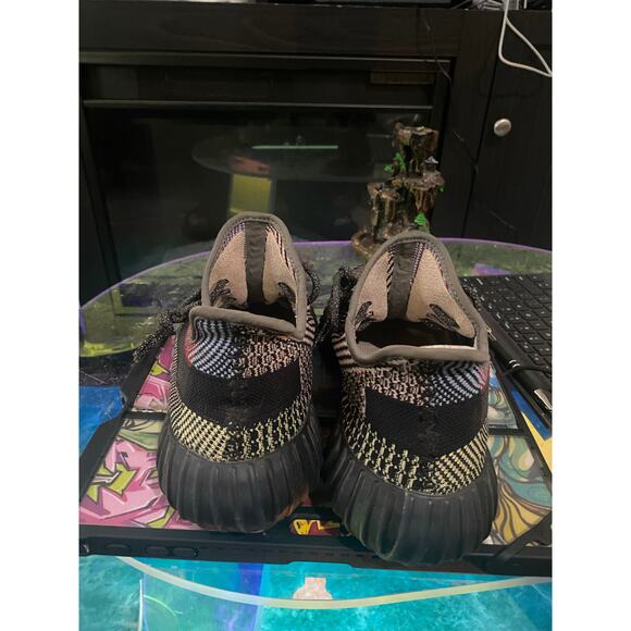 Yeezy Boost 350 Non-Reflective Yechiel - Picture 4 of 6